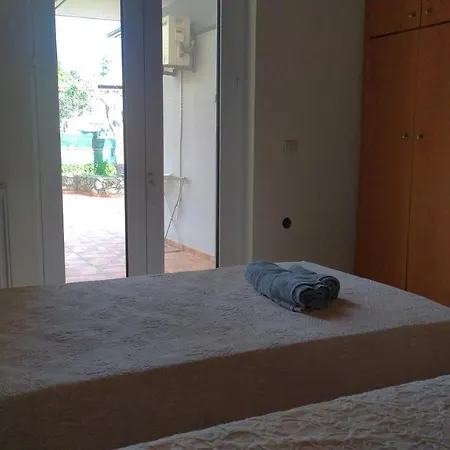 Dom wakacyjny Corinas Holiday House