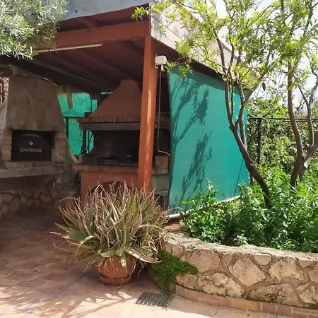 Σπίτι διακοπών Corinas Holiday House *